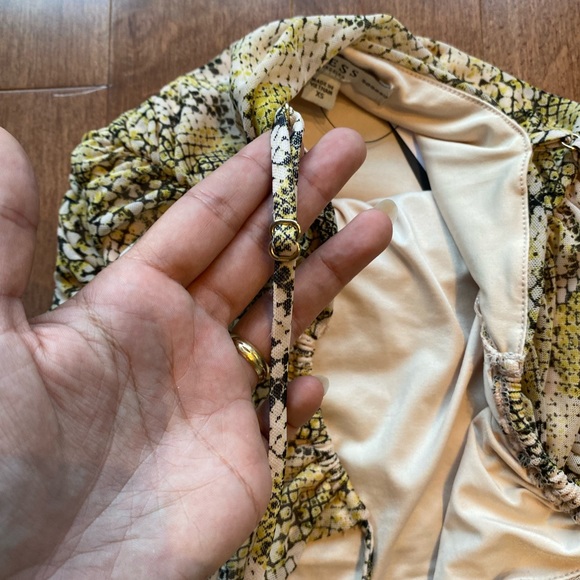 GUESS snakeprint dress BNWT - Picture 10 of 16